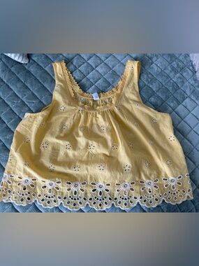Old Navy Yellow Eyelet Lace Trim Tank